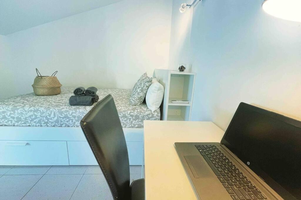 Con Piscina Y Parking Mas Blau Apartment